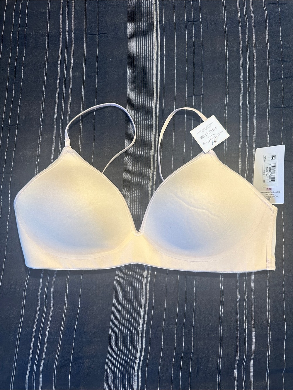 30D NWT On Gossamer Light Pink Seamless Molded Wireless Bra